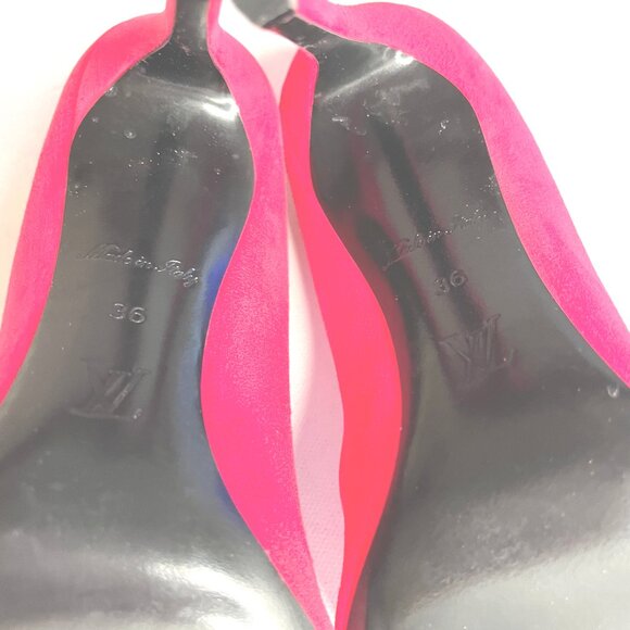 Louis Vuitton Pink Suede Pointed Toe LV Logo Heeled Pumps Size 36 / US Size 6 - Picture 15 of 16